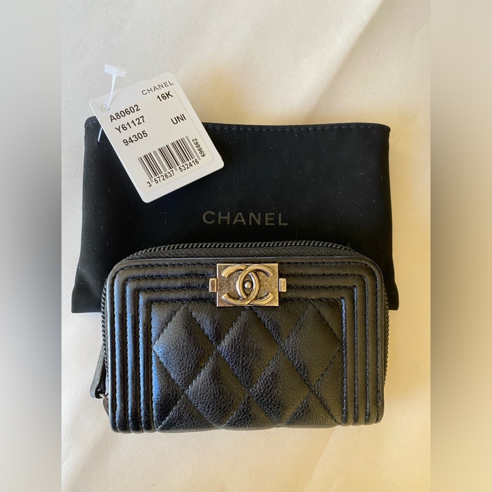 Boy Chanel zipper card case coin purse 16k black excellent condition